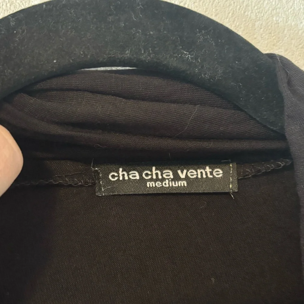 Cha-Cha | Floral Embroidered Black Sheer Cardigan | Size Medium - Picture 5 of 7